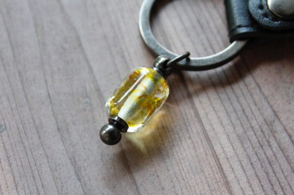 蜻蛉玉のキーホルダー（黄×橙）〈2020-52〉 3枚目の画像