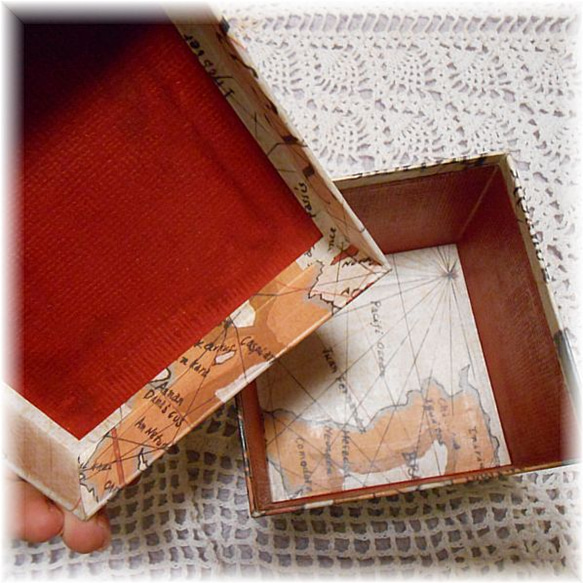 古地図柄のカルトナージュ_正方形の小箱 4枚目の画像