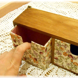 リバーシブルで楽しめる、ミニ引出しBOX（リバティ・秋色） 2枚目の画像