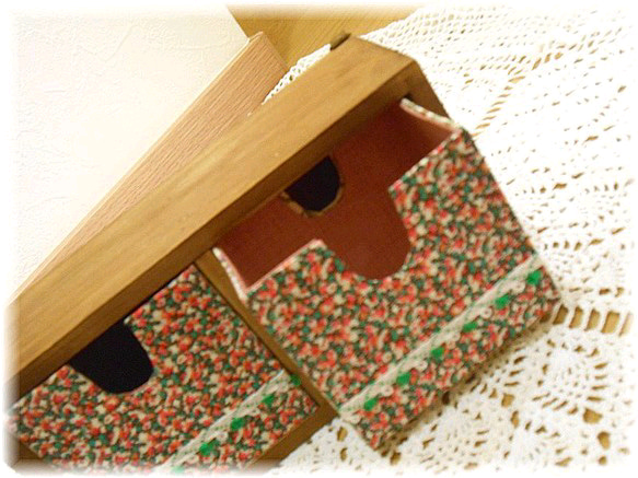 リバーシブルで楽しめる、ミニ引出しBOX（リバティ・秋色） 5枚目の画像