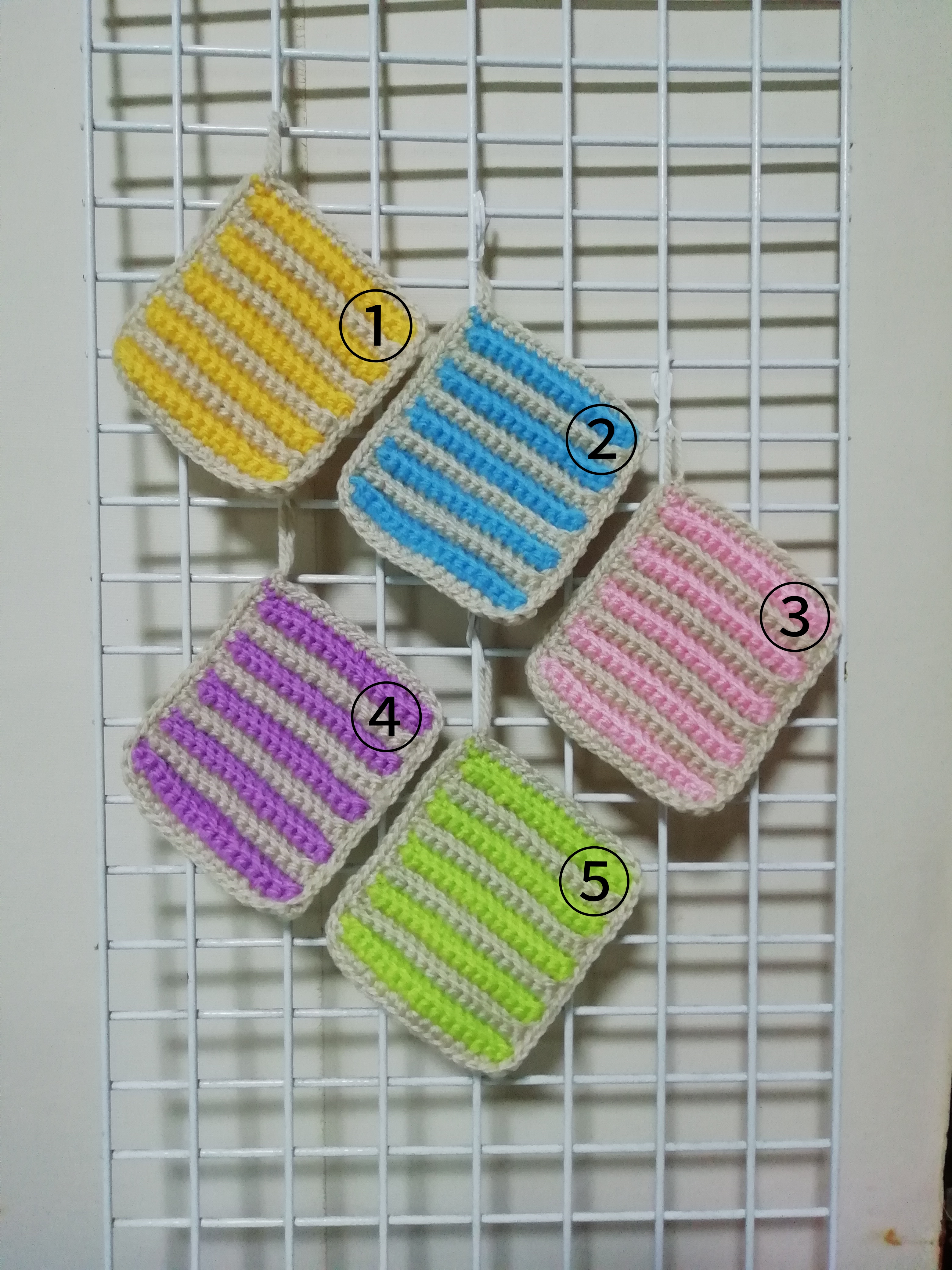 【ぴい】アクリルたわし色々。140枚。