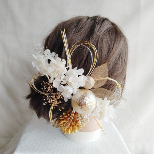 えり様 あじさい1輪 髪飾り プリザーブドフラワー えり様 あじさい1輪 髪飾り プリザーブドフラワー