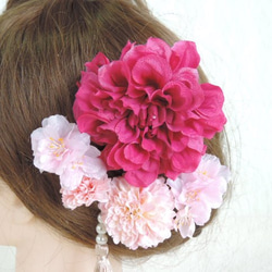 桜とローズピンクダリアの髪飾り 3枚目の画像