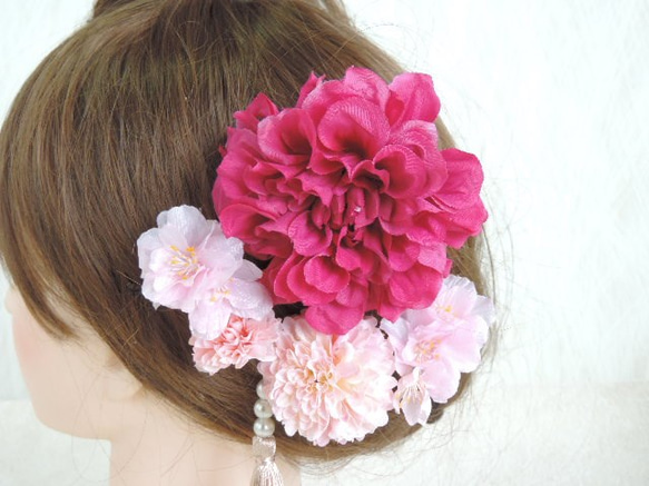 桜とローズピンクダリアの髪飾り 3枚目の画像