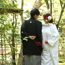 發飾想給純白色的禮服和紅色筆掛 - 神道儀式，和服婚姻或者〜要來臨，成人儀式 第5張的照片