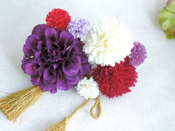 紫×赤×ゴールドがきれいな髪飾り 4枚目の画像