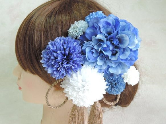 青が落ち着きと品のある髪飾り 　タッセル　成人式　結婚式　卒業式　青い髪飾り　ブルー 2枚目の画像