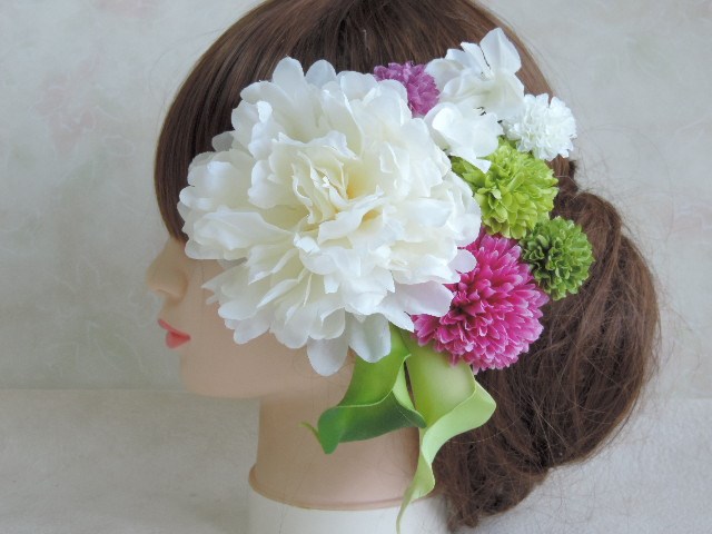 カラーと芍薬の”和”の大人な髪飾り　結婚式髪飾り　ピオニー　カラー　白無垢　神前結婚式