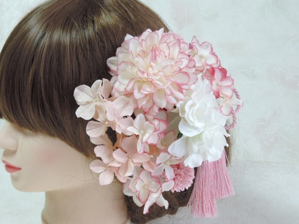 春可愛い髪飾り～桜のようなダリアと紫陽花の髪飾り～ 3枚目の画像