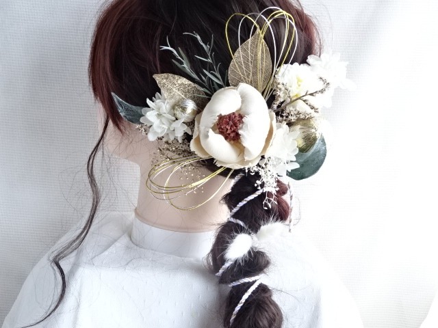 パームフラワーの成人式髪飾り　成人式へア　卒業式へア　成人式髪飾り　卒業式髪飾り　成人式前撮り　水引き　紐アレンジ