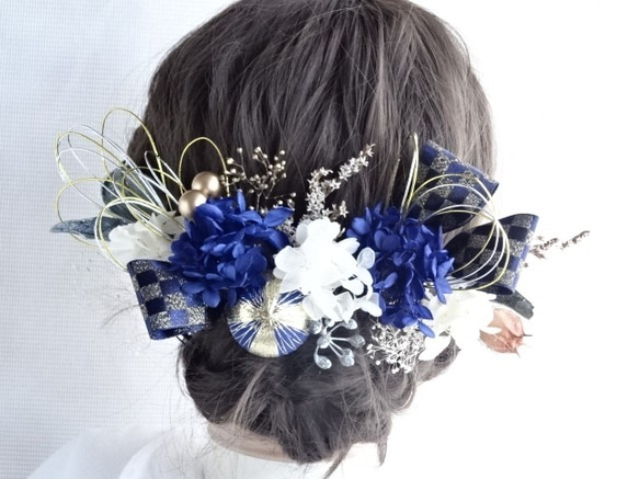 J1 ドライフラワー　成人式髪飾り　和玉　水引　成人式　卒業式　結婚式　色打掛　振袖　袴　青　ブルー　白 2枚目の画像
