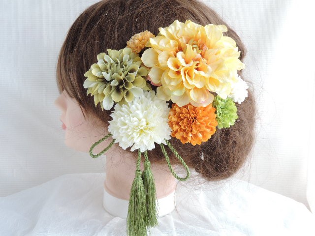 黄色にくすみ緑が映える髪飾り 髪飾り　着物　振袖　成人式　 卒業式 　結婚式