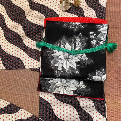 シルバーに輝くBLACK ポインセチア❣️京袋帯のみ 和ラボ帯屋 シルバーに輝くBLACK ポインセチア❣️京袋帯のみ 和ラボ帯屋