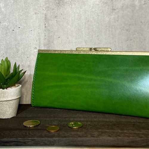 受注製作］ルガトショルダー がま口長財布 パロットグリーン 長財布