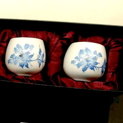 浮彩花相陶瓷對杯「芍藥 青花」 第5張的照片