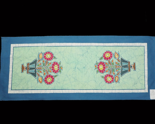 BINhouseのSlLK手描きろうけつ染めスカ一フ BINhouseのSILK手描きろうけつ染めスカ一フ BINhouseのSILK手描き