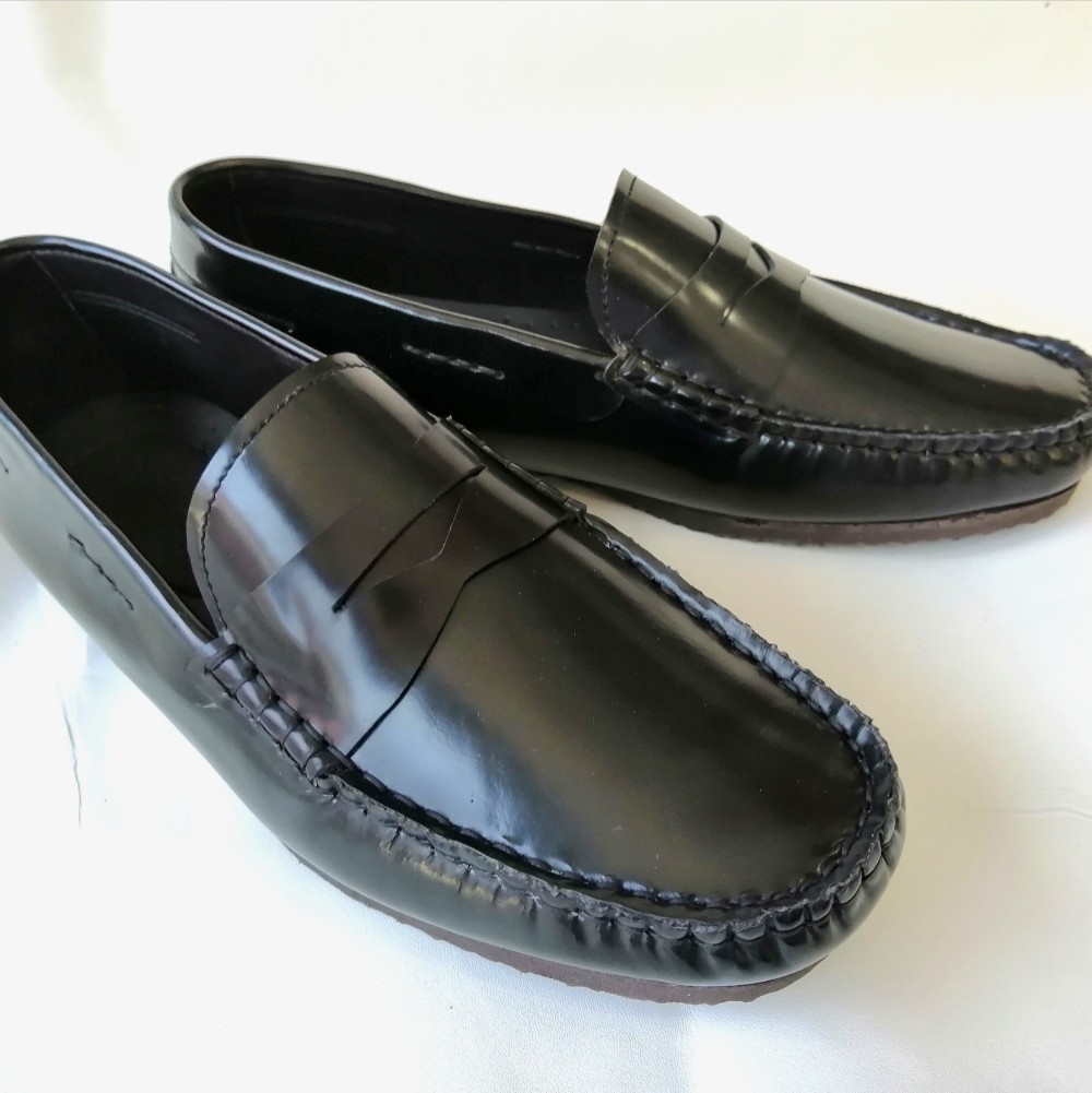 ◇本革レザー◇定番ローファー◇牛革◇ローファー◇ブラック◇硬めのハードレザー仕様◇