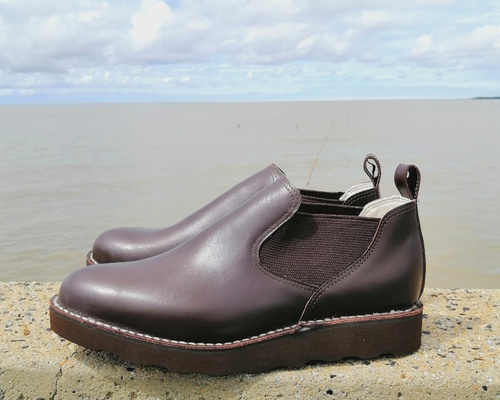 お値下げトムブラウン 名作オーダーメイド靴白＆紺バイカラー24センチやわらかい革 セール 52%OFF】THOM BROWNE スニーカー FFD100A 05584 100