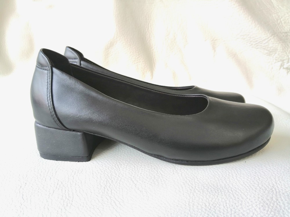 ◇本革◇無料オーダーメイド製作◇外反母趾対応◇足に馴染む本革◇冠婚葬祭◇入園入学卒業◇就活◇