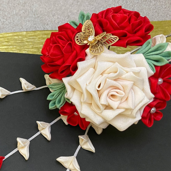 薔薇のブーケかんざし 1枚目の画像