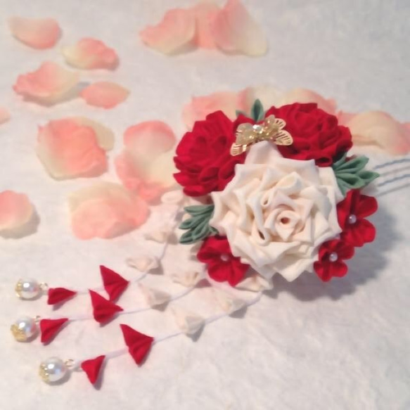 薔薇のブーケかんざし 2枚目の画像