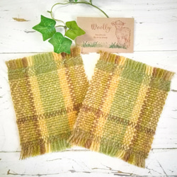 【お値下げ❣❣❣】草木染め・手紡ぎ糸・手織りのコースター２枚セット 1枚目の画像
