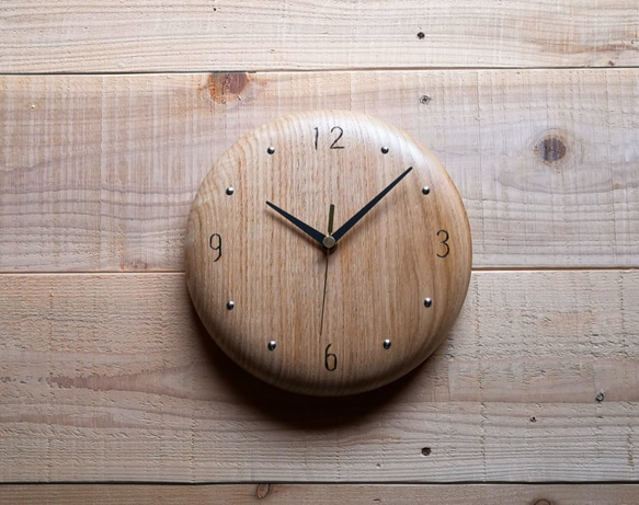 栗の木のまる時計・20ｃｍ 4枚目の画像