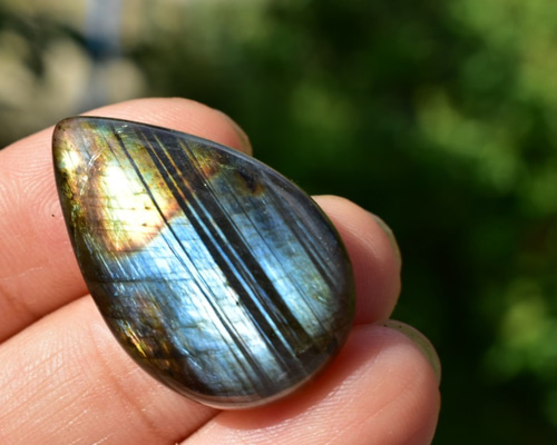 Labradorite 新品未開封 希少】パープルラブラドライト 40x20mm ルース 85 天然石 SPES