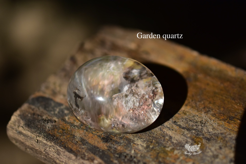 虹入り中粒★お花と虹シラー★ガーデンクォーツ ルース gar327