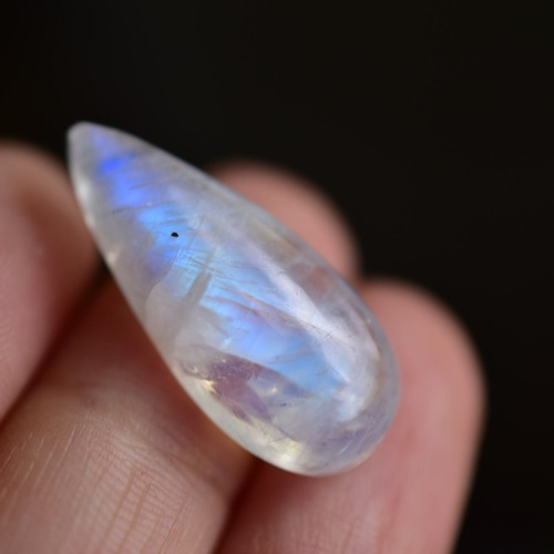 蒼く光る涙☆高品質☆ブルームーンストーン ルース moon049 天然石