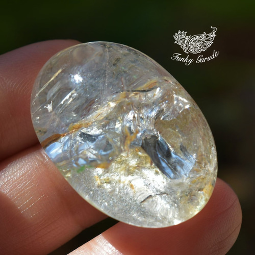 Cacoxenite in quartz】カコクセナイト イン クォーツ｜虹入り