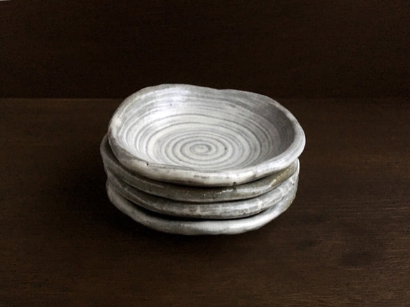 《白化粧器》鉢皿　Φ10.6cm（灰釉）[V-02] 7枚目の画像