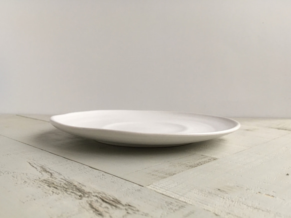 《白マット器》リム皿・トースト　Φ19.4cm（白マット釉／貫入）［W-20] 2枚目の画像