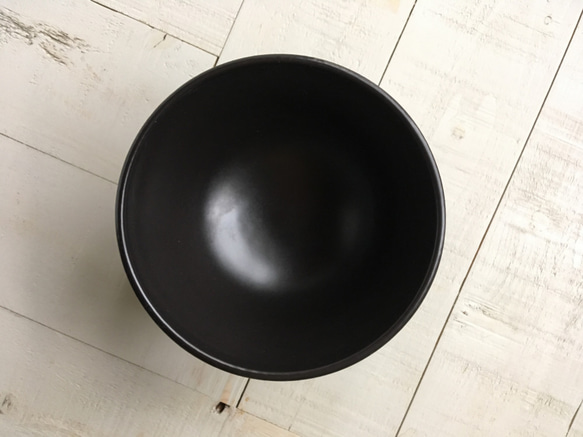 《ノワール器》ボウル・鉢・丼　Φ13.3cm（黒マット釉）［N-06] 4枚目の画像