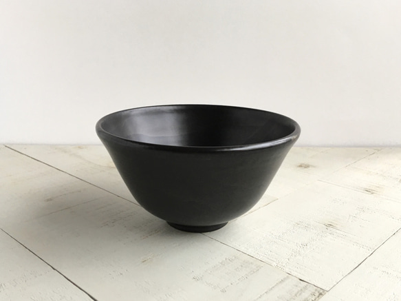 《ノワール器》ボウル・鉢・丼　Φ12.9cm（黒マット釉）［N-07] 2枚目の画像