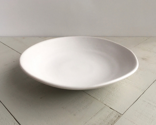 白マット器》鉢皿 Φ17.1cm（白マット釉／貫入）波 ウェーブ［W