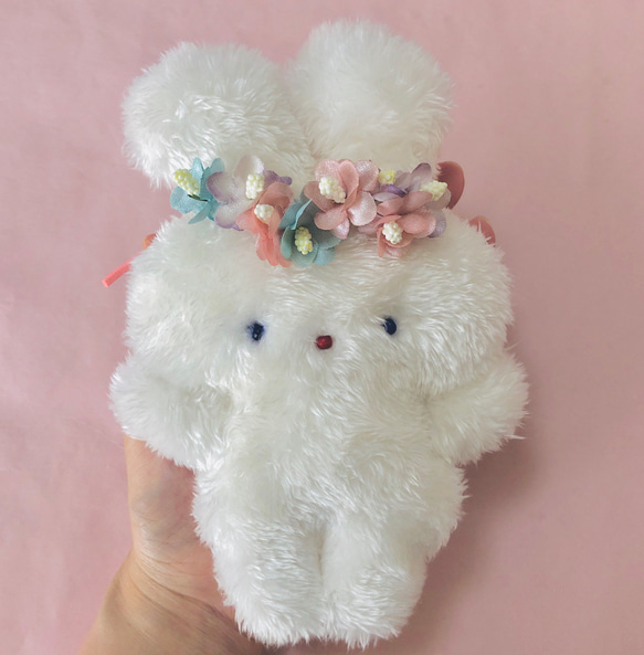 うさぎ♡ぬいぐるみ】花飾り♡フワフワうさちゃん♡ブルーアイ♪白色