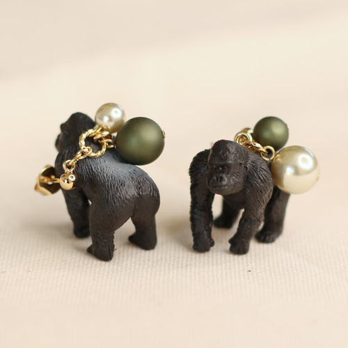 ミュージックゴリラのピアス ゴリラとパールのピアス ピアス（スタッド・一粒） sinzoo 通販
