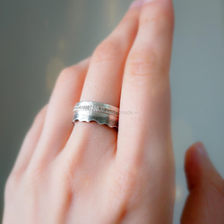 閃石山形純銀戒指 (可調節的) 第4張的照片