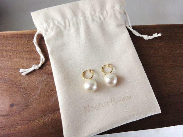 12mm cotton pearl earrings (Kisuka) 3枚目の画像