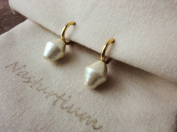 cotton pearl earrings (rhombus) 2枚目の画像