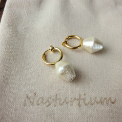 cotton pearl earrings (rhombus) 4枚目の画像