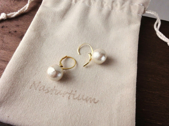 10mm cotton pearl french hook pierce(Kisuka) 1枚目の画像