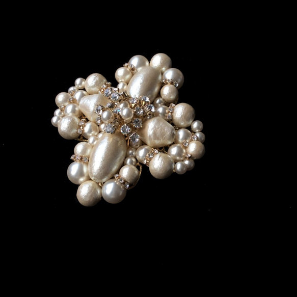 棉花珍珠胸針[大花] 第2張的照片
