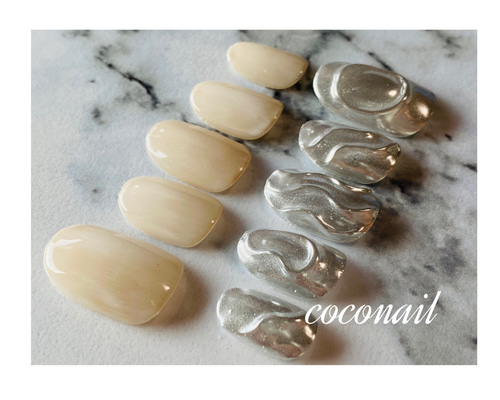 【匿名発送】ネイルチップ ニュアンス インク　秋フラワーフリルゴールドno.77 匿名発送】ネイルチップ ニュアンス インク 秋フラワーフリル