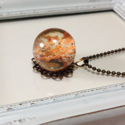 dome of flower necklace(orange) 1枚目の画像