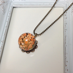 dome of flower necklace(orange) 3枚目の画像