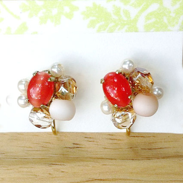 vintage stone earring 1枚目の画像