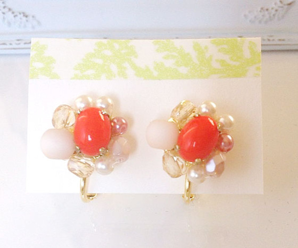 vintage stone earring ; red 1枚目の画像