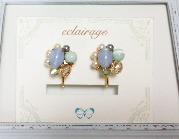 vintage stone earring ; blue 1枚目の画像